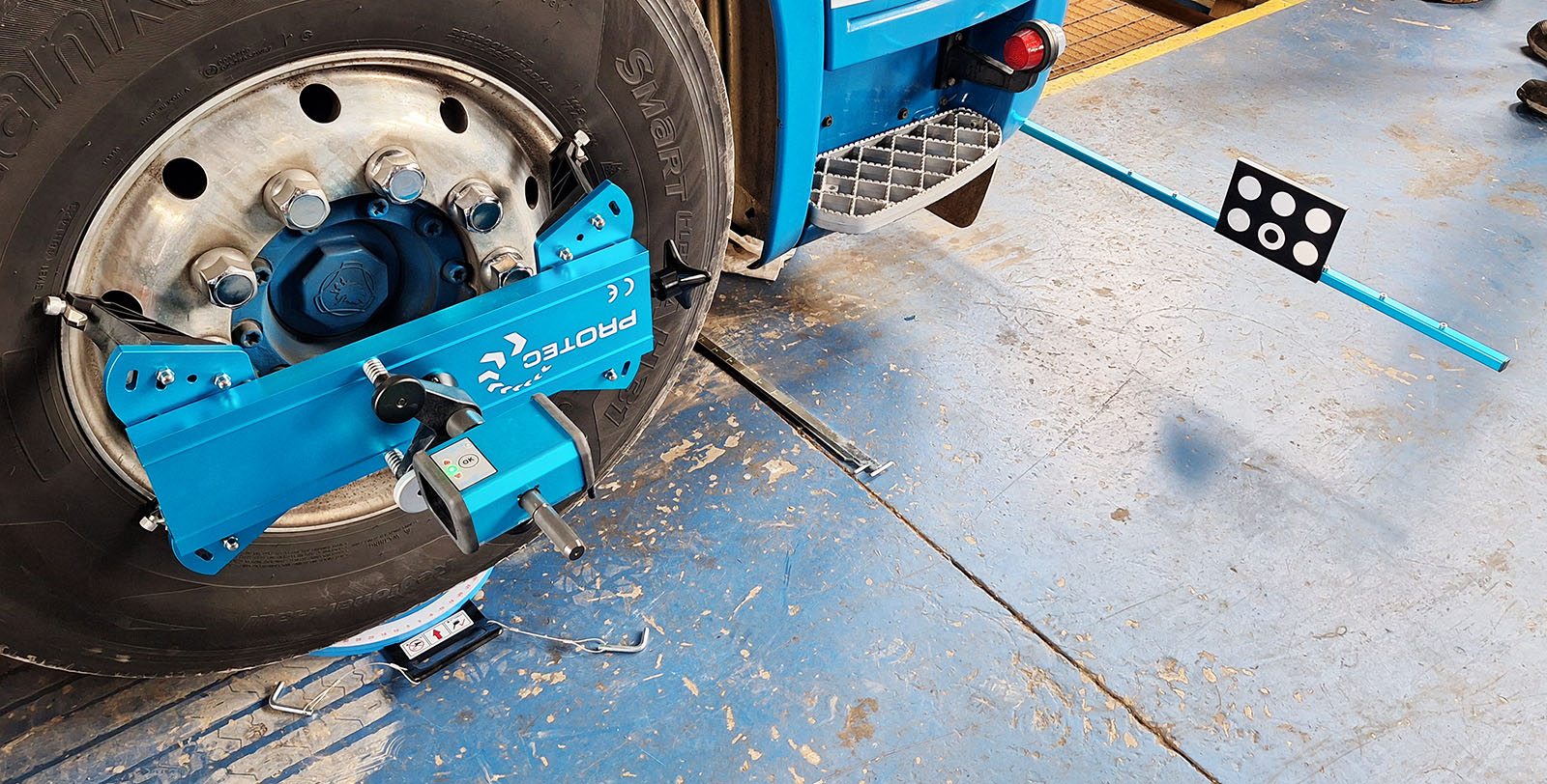 Commercial Wheel Aligner